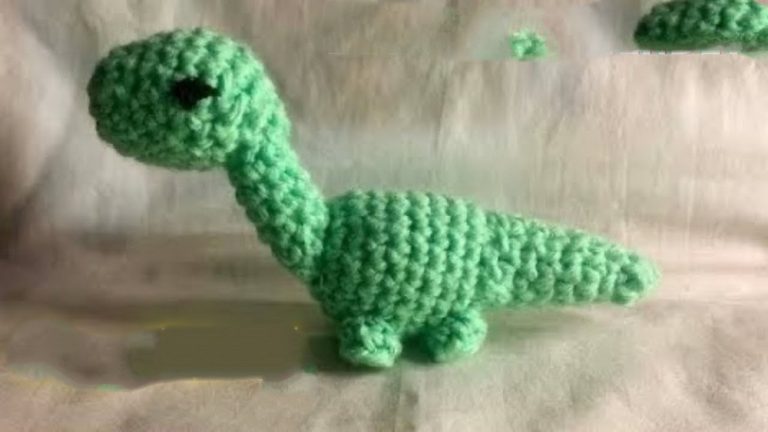 How to Crochet Mini Brachiosaurus Amigurumi for Beginners