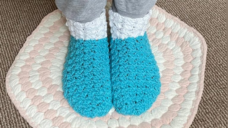 How to Crochet Winter Slippers with Texture