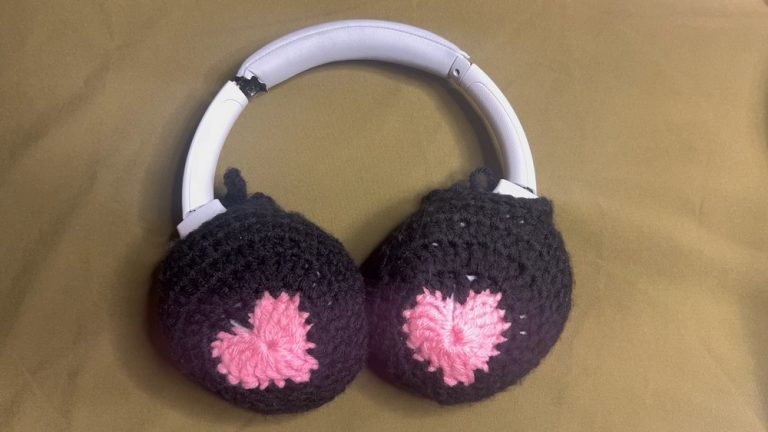 Easy Crochet Heart Headphone Covers for Beginners