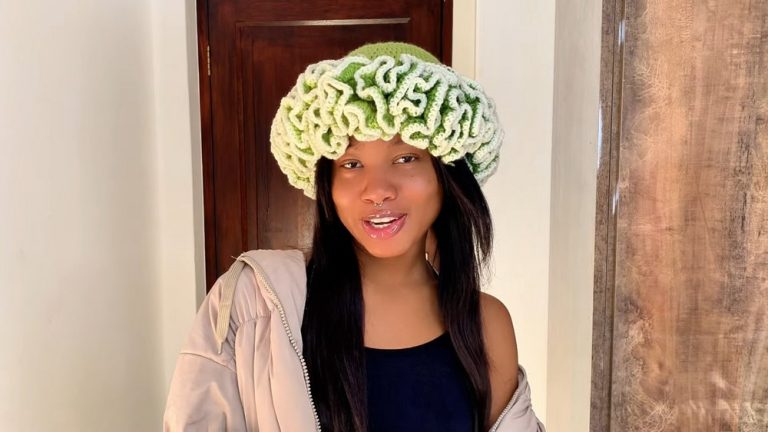 How to Crochet Easy Ruffle Hat for Beginners