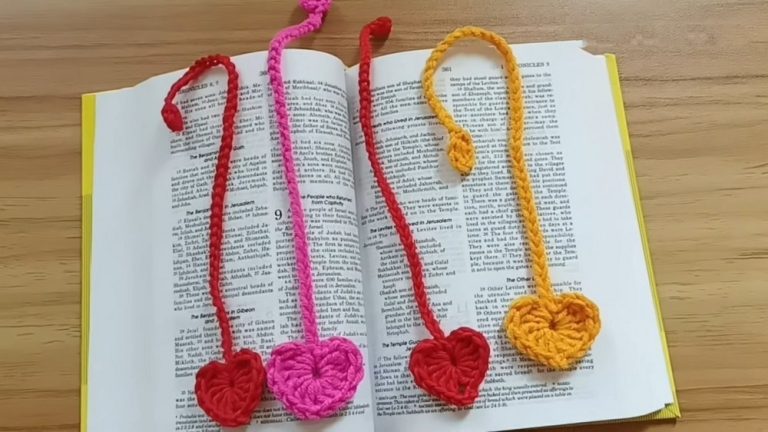 How to Crochet Heart Bookmark for Any Time of Year