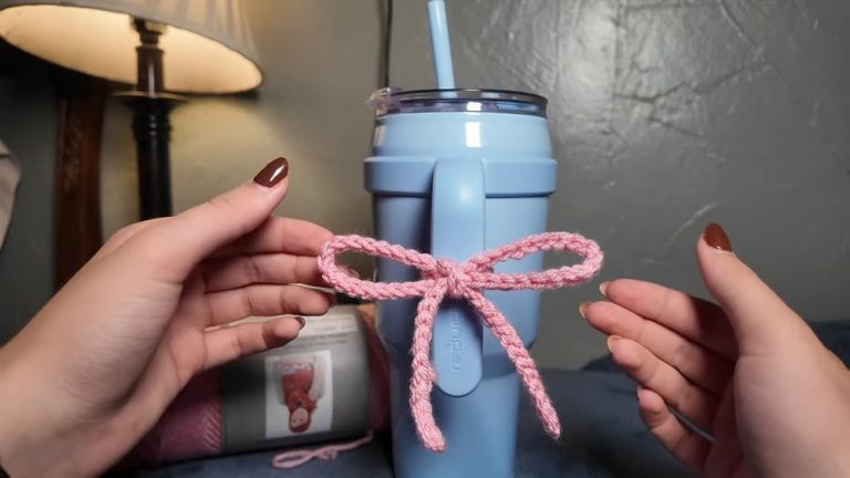 How to Crochet a Ribbon Bow for Beginners