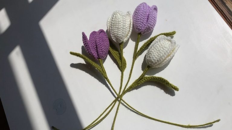 How to Crochet Spring Tulips for Beginners