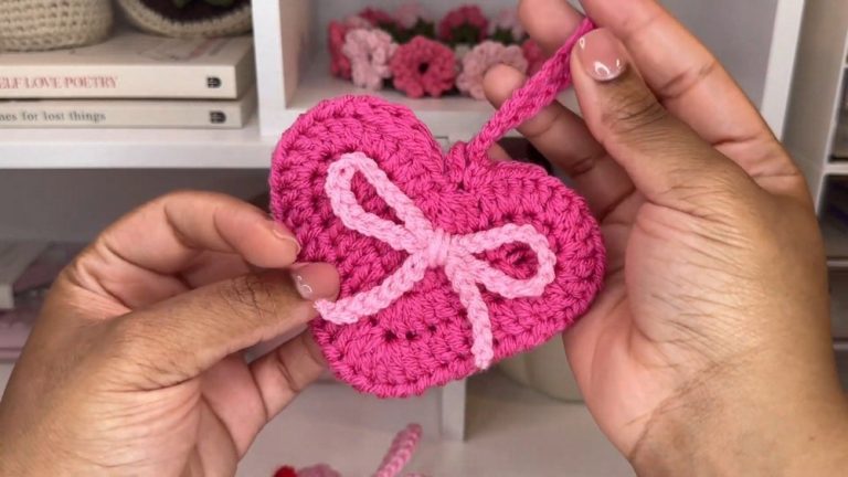 How to Crochet Heart Pouch & Bow Tie for Beginners