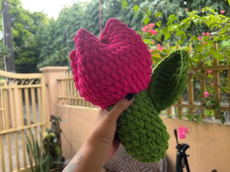How to Crochet Chunky Tulip for Spring