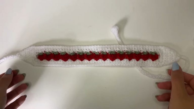 How to Crochet Strawberry Headband for Beginners