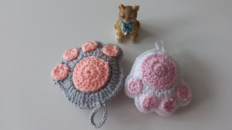 How to Crochet Paw Keychain & Bag Ornament for Beginners