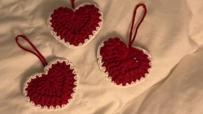 How to Three Crochet Christmas Decor for Beginners