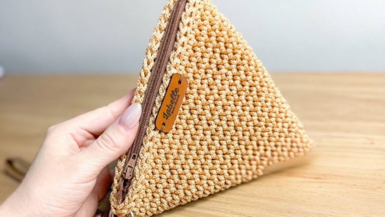 How to Crochet Pyramid-Shaped Bag for Ladies