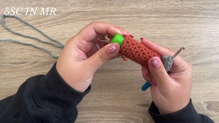 How to Crochet Simple Lip Balm Holder Keychain for Beginners