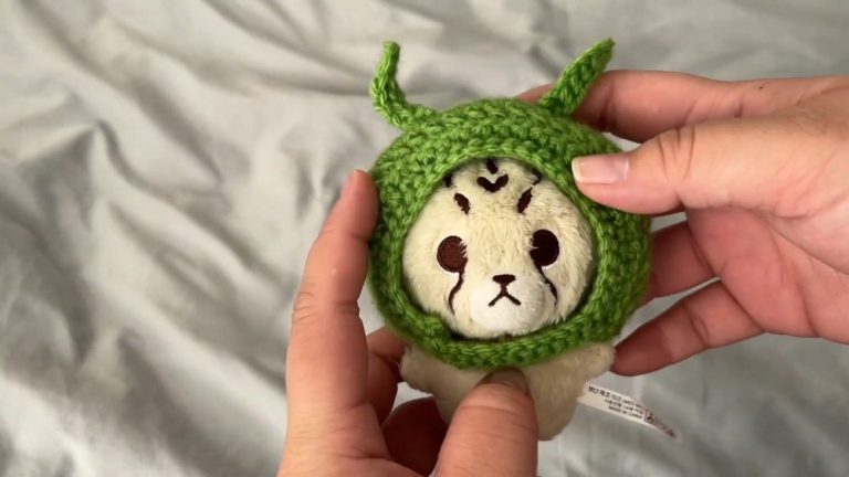How to Crochet Alien Hat For 10cm Doll