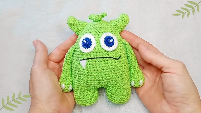 How to Crochet Little Monster In Amigurumi for Beginners