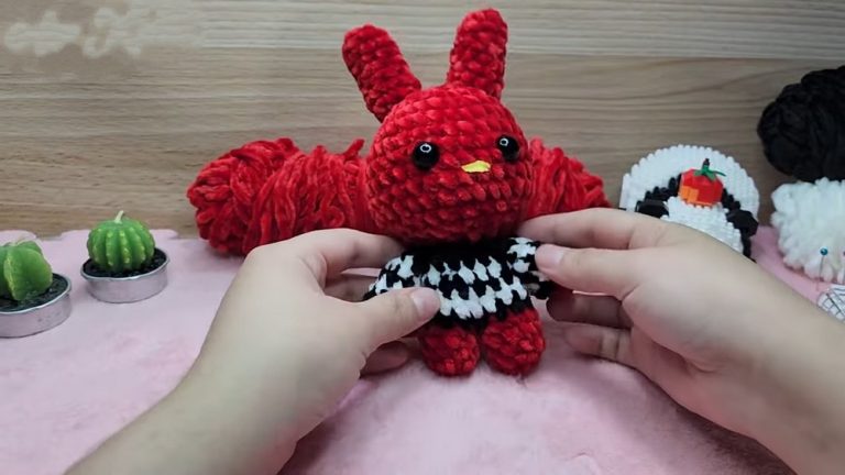 How to Crochet Juan Carlos Bodoque Bunny Amigurumi