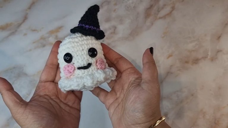 How to Amigurumi Baby Ghost for Halloween