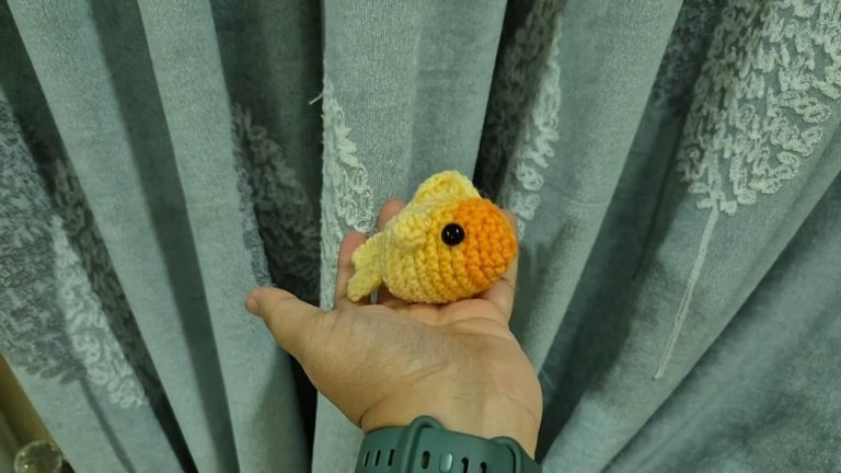 How to Crochet Fish in Less than an Hour| Amigurumi for Beginners