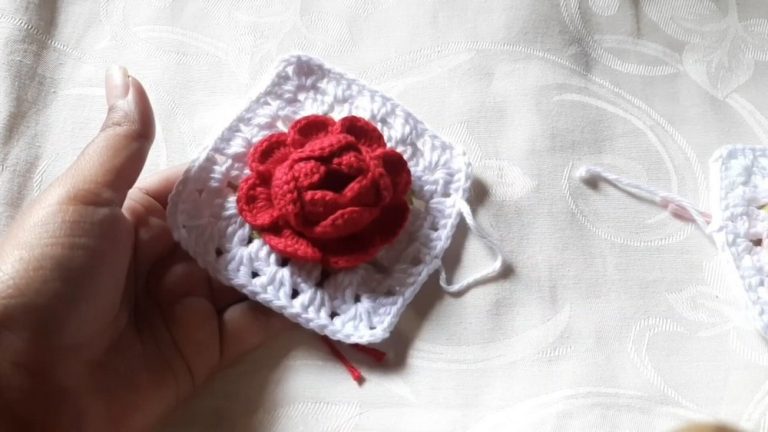 How to Crochet Rose Flower Granny Square for Beginners pic