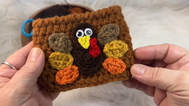 How to Crochet a Turkey Appliqué for Thanksgiving