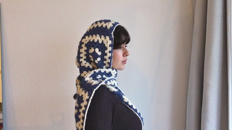 Hooded scarf crochet tutorial || Beginner friendly scoodie