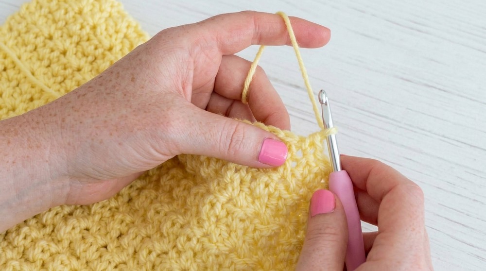 CROCHET EASY VINTAGE CAPEWRAPSHAWL 5