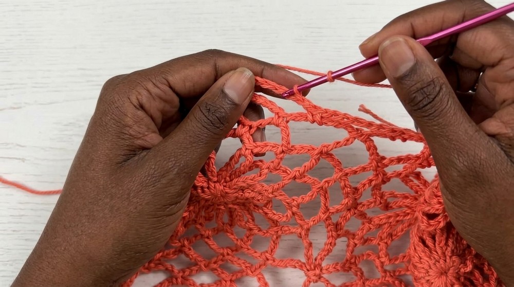 How to Crochet Perfect Fall Poncho (Right Handed) 4