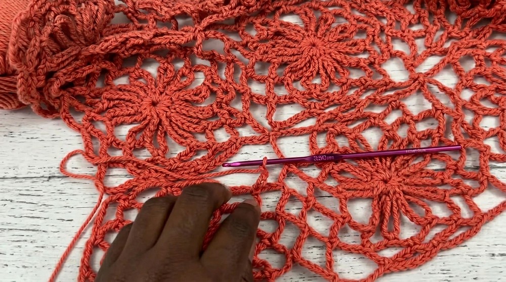 How to Crochet Perfect Fall Poncho (Right Handed) 6