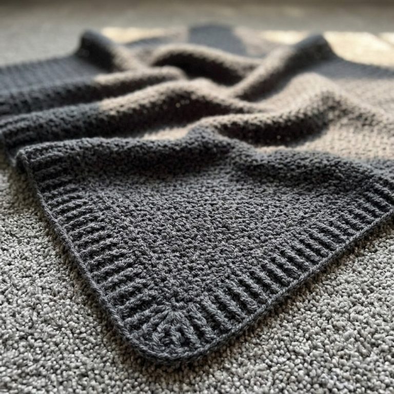 Charming (No Holes) Crochet Baby Blanket 8