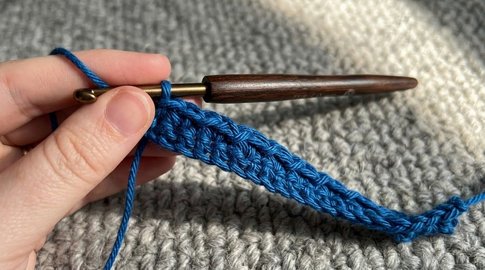 Cloud Stitch A Beautiful Crochet Stitch for Blankets! 4