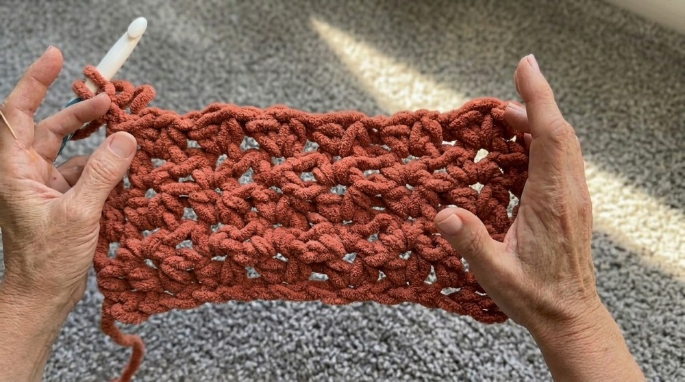 Crochet This Chunky Blanket in ONE DAY! Beginner Friendly Pattern 7