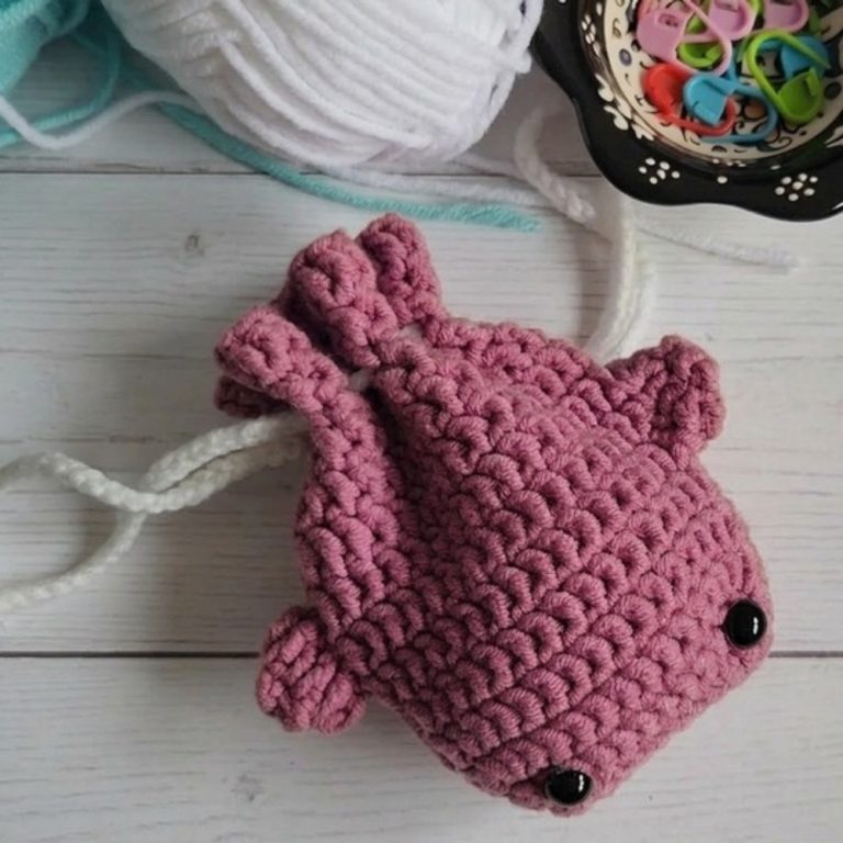 Crochet a Whale Drawstring Pouch 11