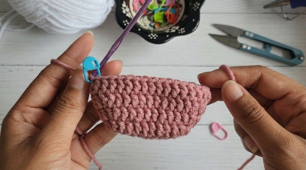 Crochet a Whale Drawstring Pouch 5