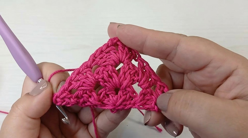 Crochet granny bandana - Easy, quick and step by step 4