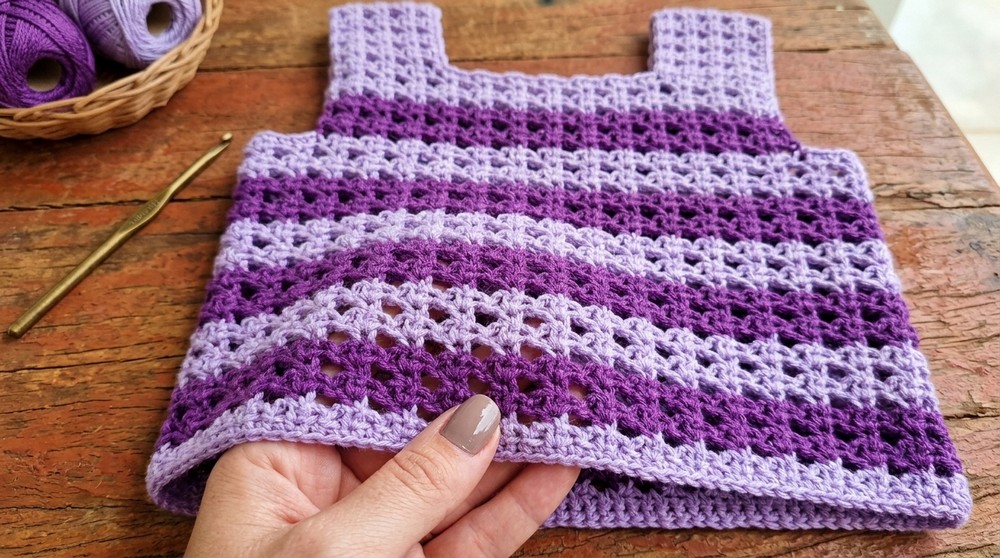 Crochet lace blouse - With instructions for making it in all sizes 7
