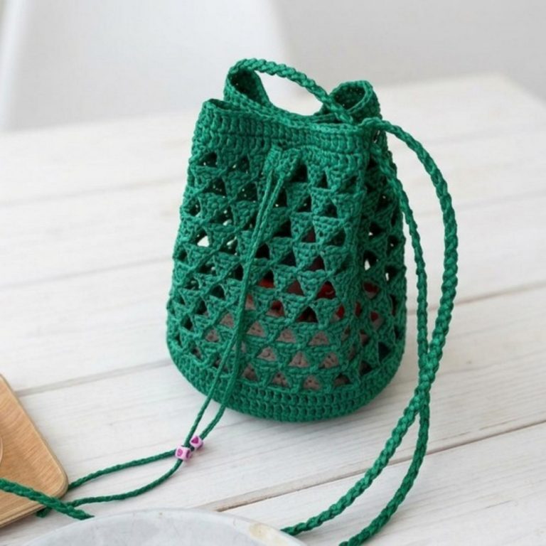 Modern Free Crochet Raffia Bag Pattern for Sleek Style