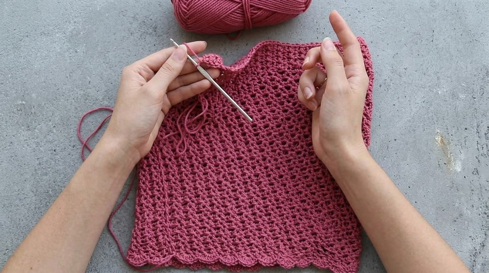 Crochet summer mesh top tutorial 6