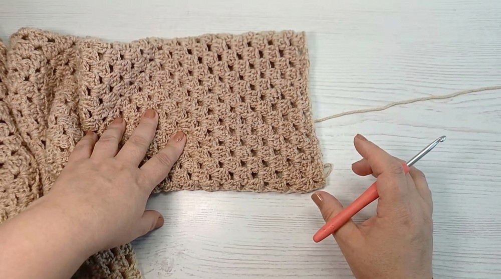 Crochet sweater with 2 granny squares - All sizes 4