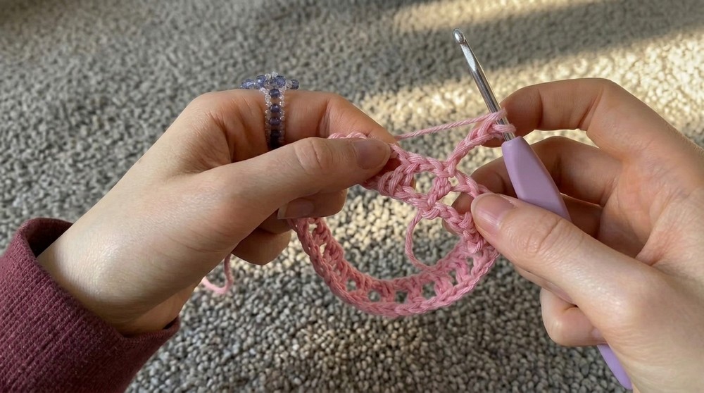 Crochet tutorial for a tie-front crop top 4