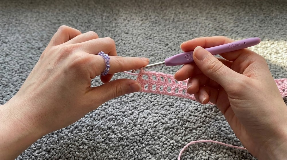 Crochet tutorial for a tie-front crop top 5