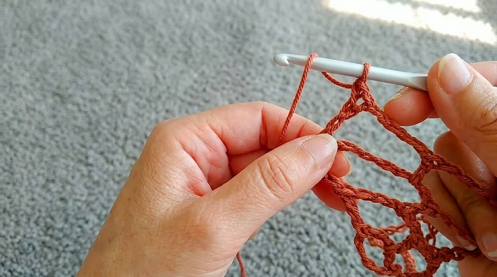 Easy and quick crochet beach cover-up tutorial 4