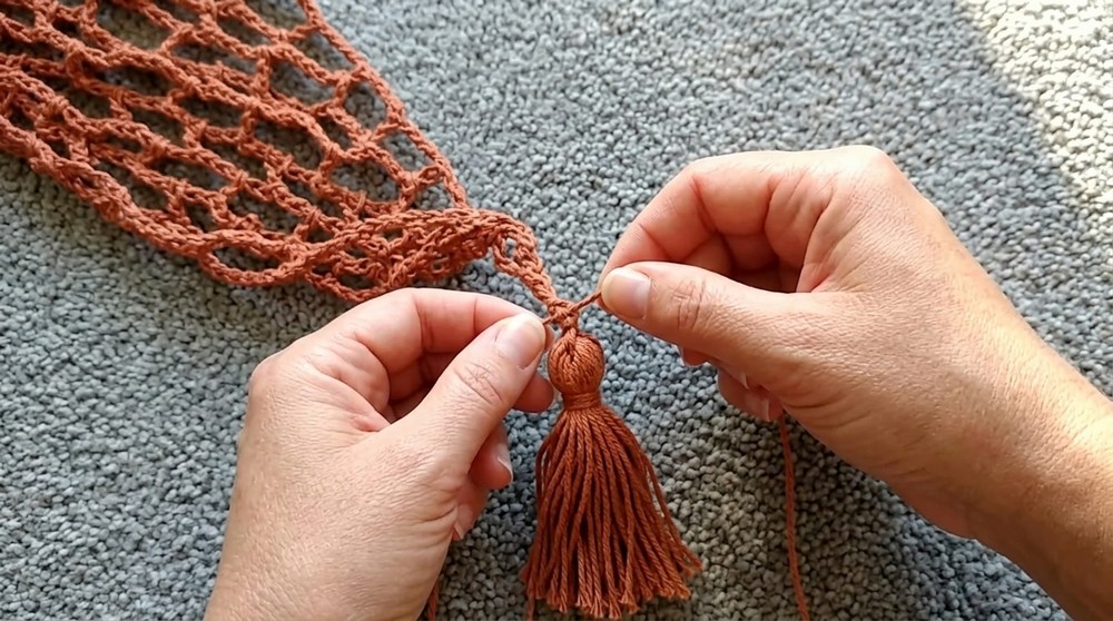 Easy and quick crochet beach cover-up tutorial 6