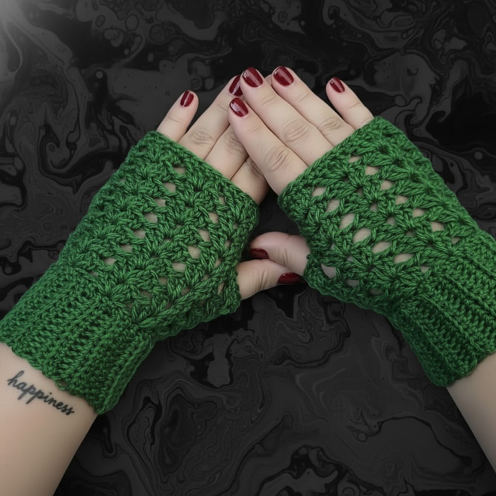 How to Crochet Mittens – Easy and Without Increases 11