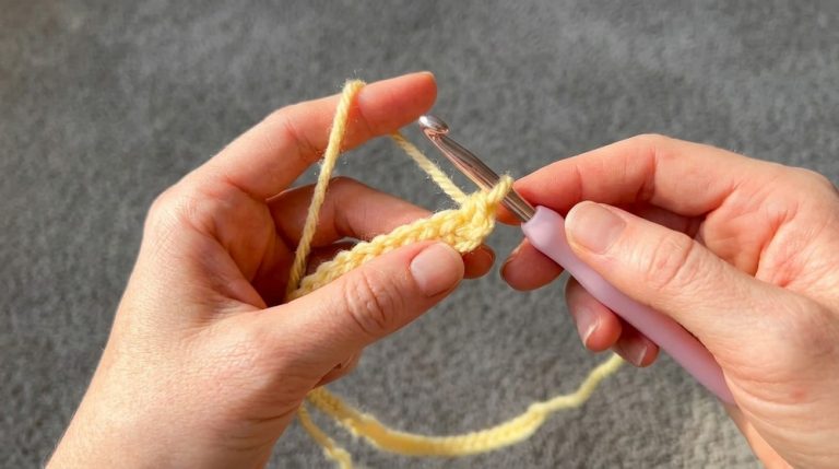 Free Crochet Baby Blanket – Perfect for Newbies - Red Agape Blog