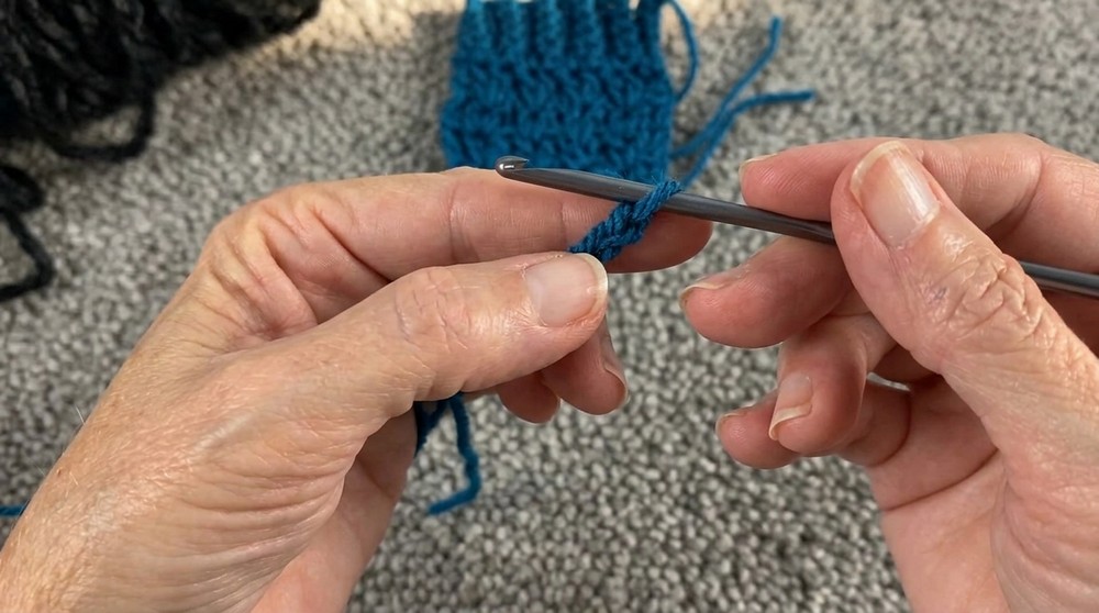 Pocket Shawl For Beginners Easy Crochet Pocket Shawl 3