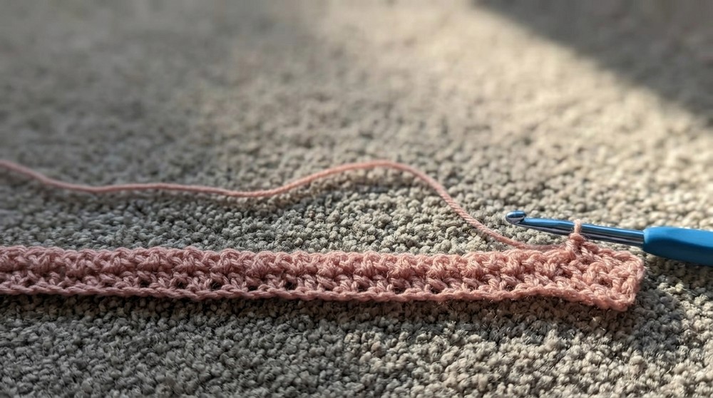 Simple Crochet Baby Blanket - A Quick & Easy 4