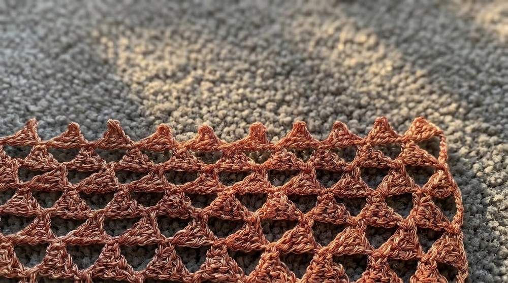 TRI TRA TRIANGLE SHAWL - FREE CROCHET PATTERN 6