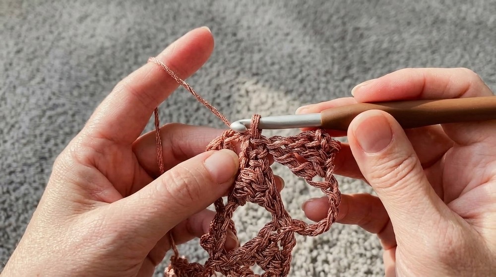 TRI TRA TRIANGLE SHAWL - FREE CROCHET PATTERN 7