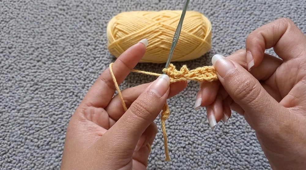 Valentine's Day Top Crochet Tutorial isabella.crochett 3