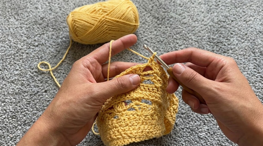 crochet lacey shell skirt tutorial 5