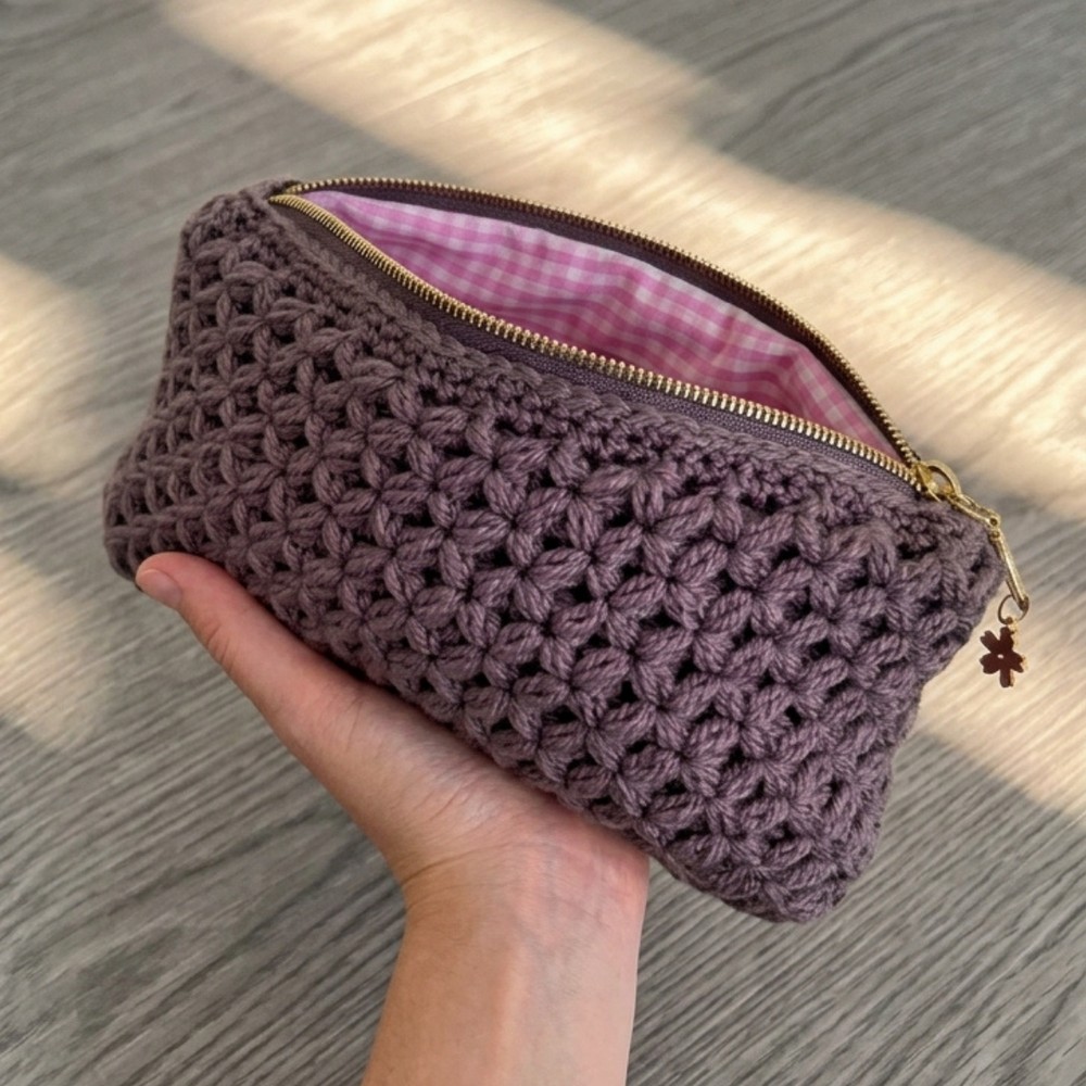 Crochet Flower Clutch Pouch Tutorial ♡ step by step 10