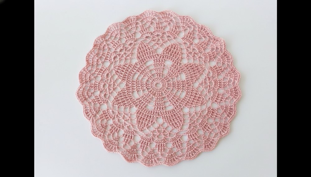 Dreaming of Spring Small Doily, Video Tutorial 2