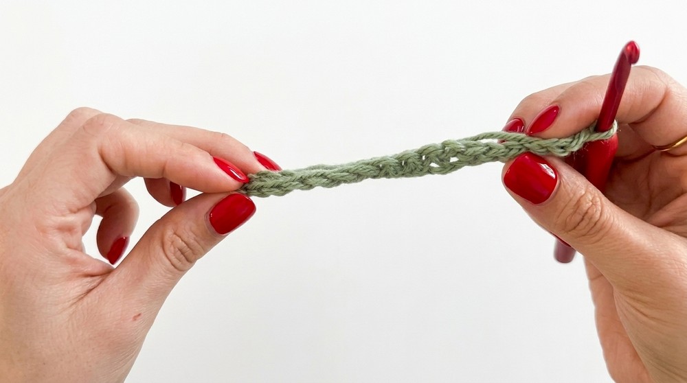 Easy and elegant crochet sweater (step-by-step tutorial) 4